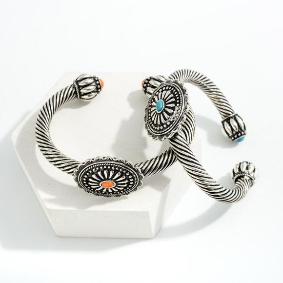 Twisted Cable Cuff With Orange Stone Accented Concho Station - Picture 3 of 3